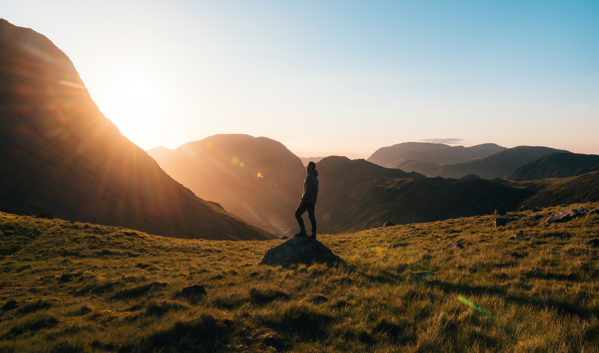 Benefits of waking up early in the morning in your life