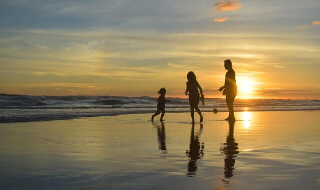 4 Tips to Turn A Family Vacation Into a Learning Adventure